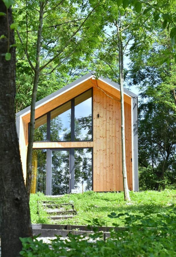 Loku' Villa Varbilau Екстериор снимка