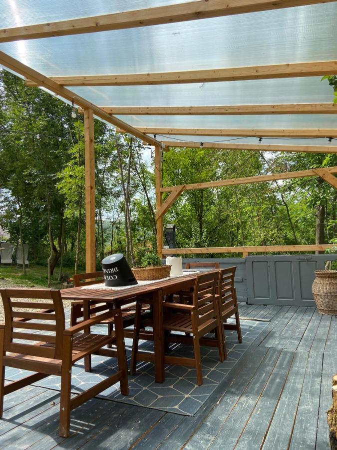 Loku' Villa Varbilau Екстериор снимка